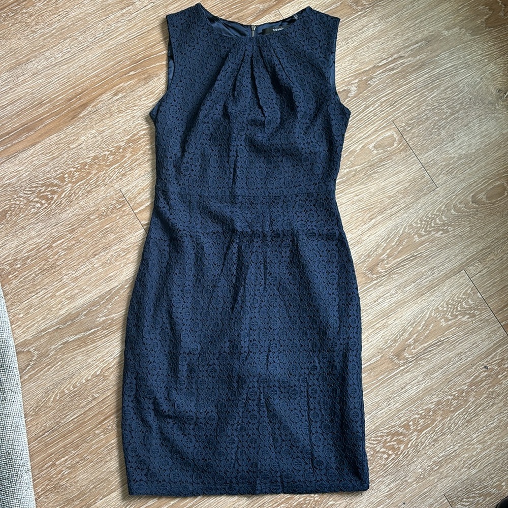 New! Tahari ‘Angel’ sheath dress, navy blue eyelet/lace. Size 2